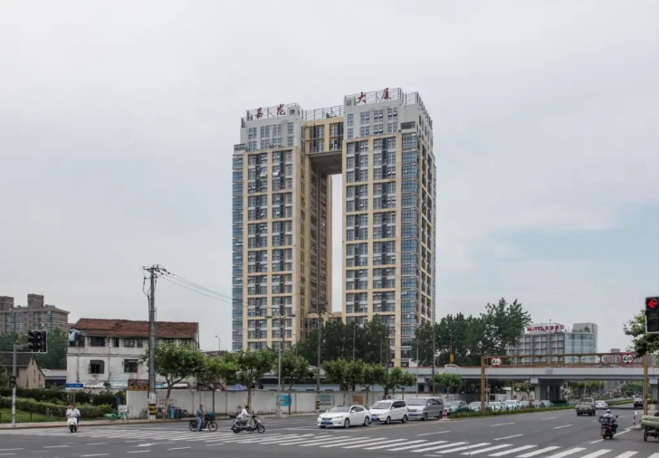上海普陀區(qū)上海嘉龍大廈辦公寫字樓招商租賃綜合評估報告：企業(yè)選址決策深度分析