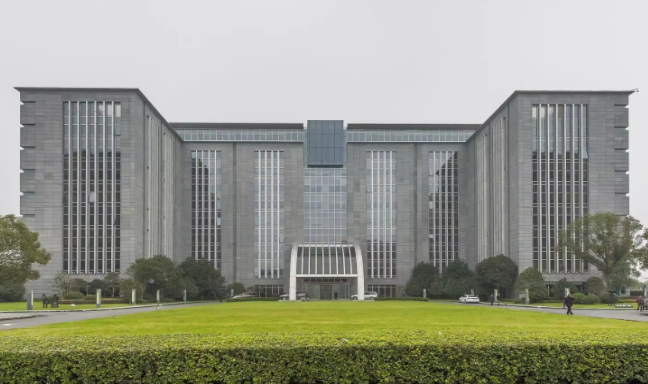 上海長寧區(qū)聯(lián)強(qiáng)國際科技廣場辦公寫字樓招商租賃綜合評估報(bào)告：企業(yè)選址決策深度分析